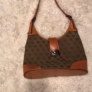 Dooney & Bourke small bucket purse